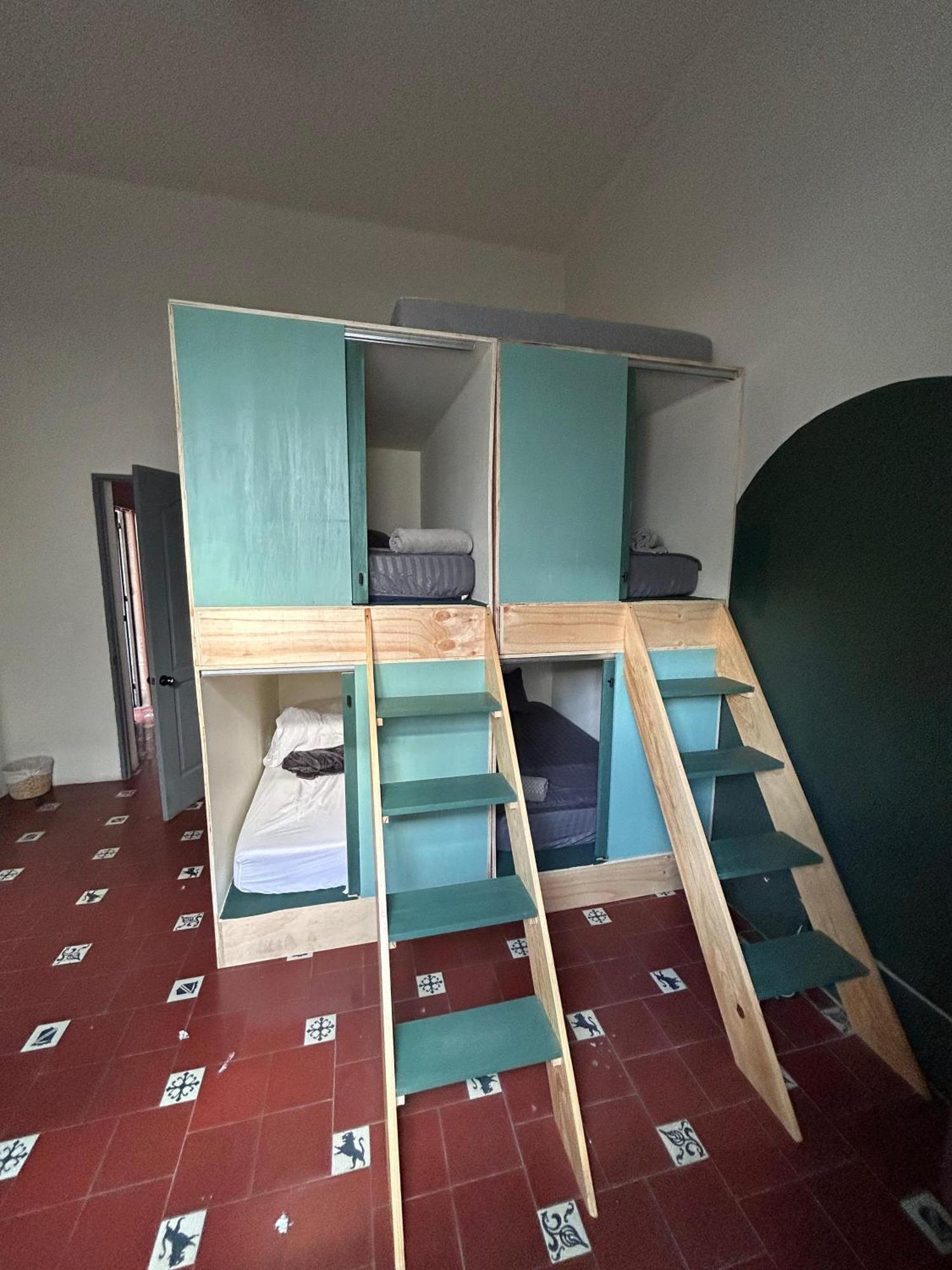 הוסטל גואדלחארה Coliving Chingon מראה חיצוני תמונה